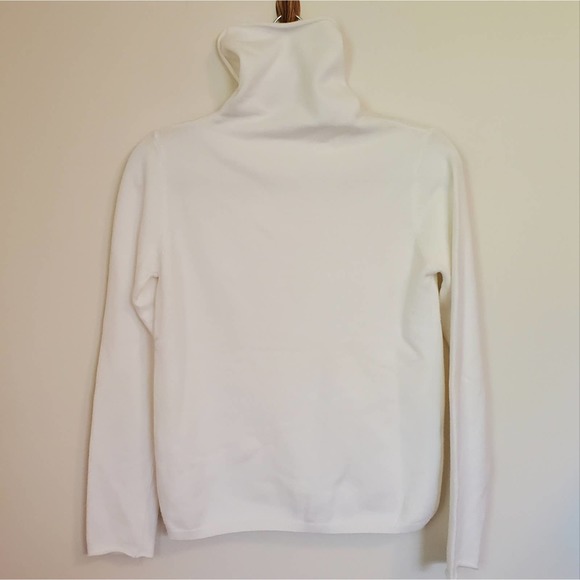 French Connection Sweaters - NEW FRENCH CONNECTION MEDIUM SUPER SOFT SWEATER